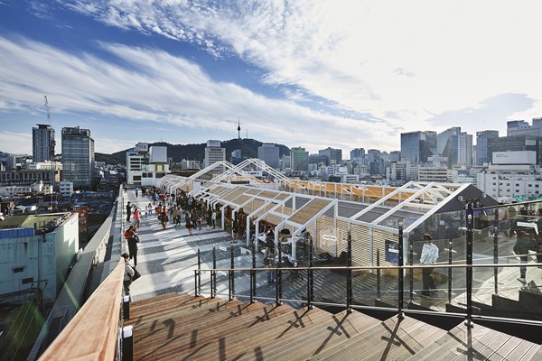 Rooftop activity space at Makercity Sewoon